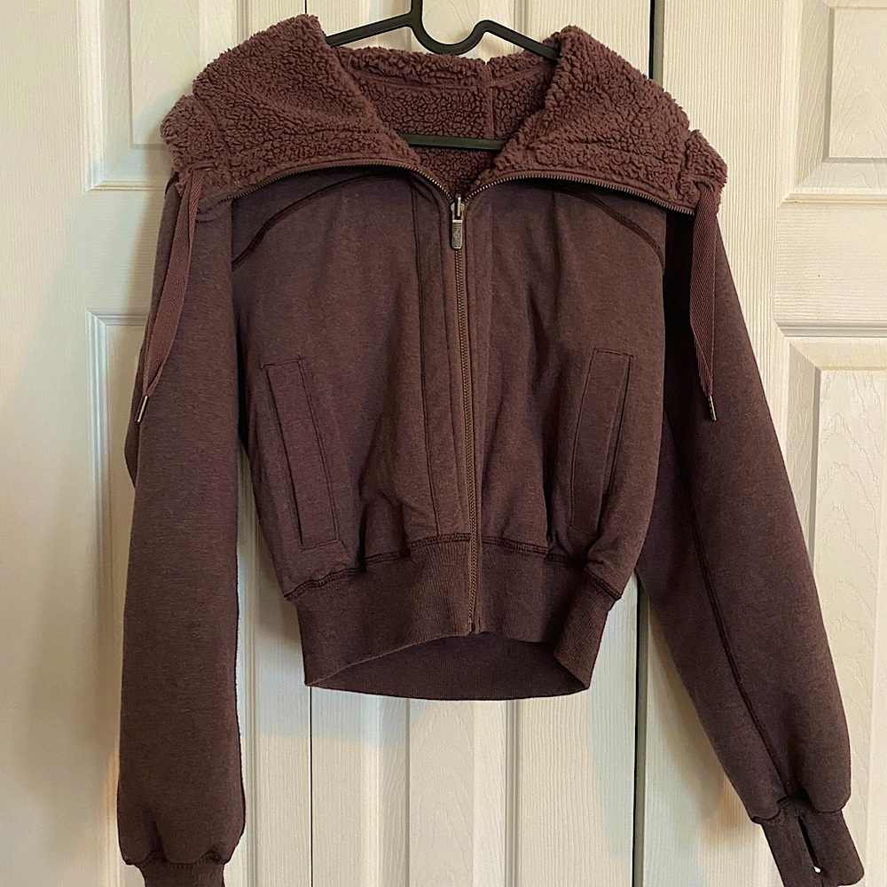 Lululemon Reversible Cropped Sweater